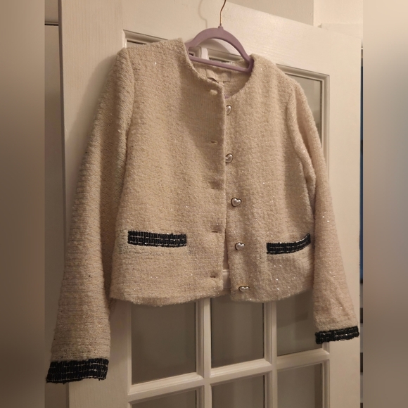 Dance & Marvel Elegant Ivory HEART Button-Up Blazer With Pockets - Picture 9 of 11